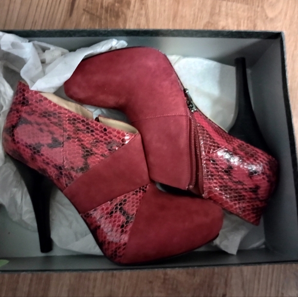 Like New In Box Red Leather Stiletto Booties - Picture 5 of 10